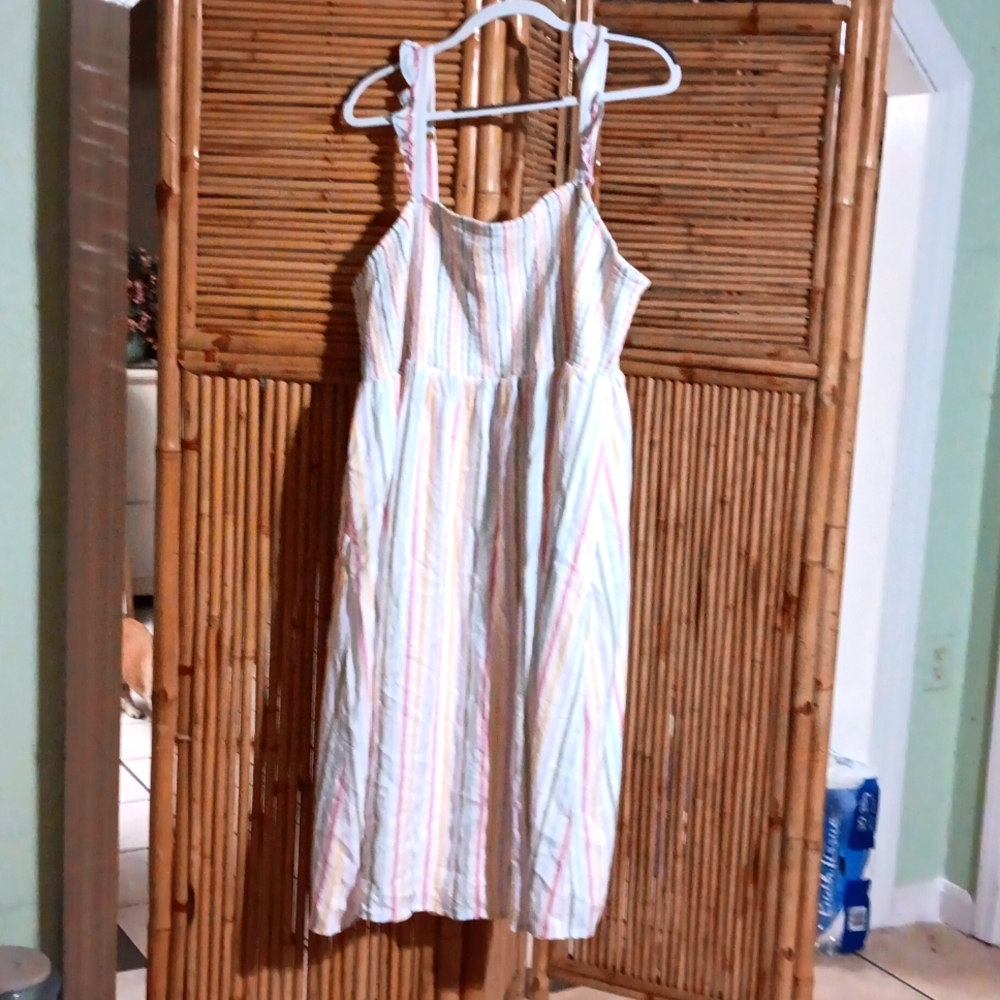 Beautiful summer dress elastic on top with straps